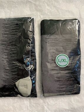 New-Men’s/Women's L/XL Black & Gray FuelMeFoot Copper Compression Socks 2 Pack